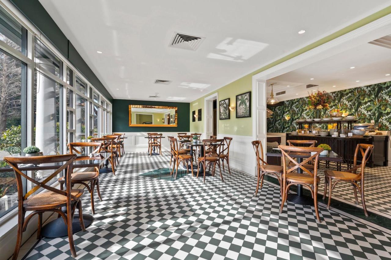 ลิเลียนเฟลส์ บลู เมาน์เทน รีสอร์ต แอนด์ สปา Hotel คาทุมบา ภายนอก รูปภาพ The restaurant at the hotel