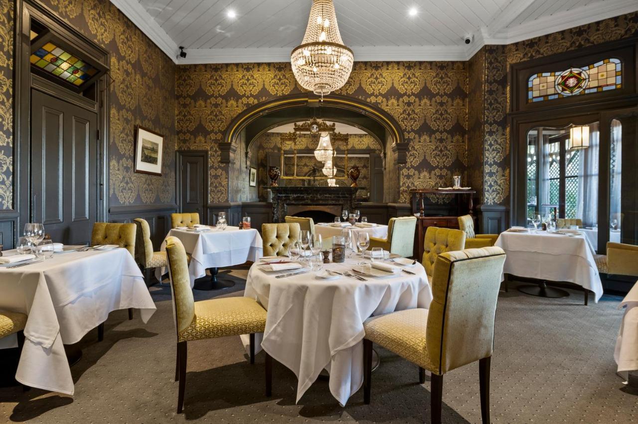 ลิเลียนเฟลส์ บลู เมาน์เทน รีสอร์ต แอนด์ สปา Hotel คาทุมบา ภายนอก รูปภาพ The restaurant at The Old Bank Hotel