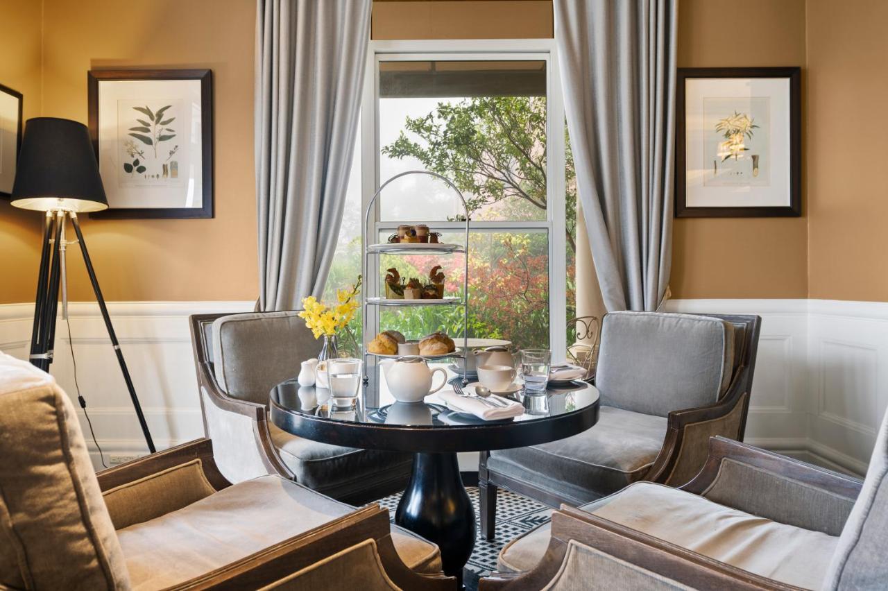 ลิเลียนเฟลส์ บลู เมาน์เทน รีสอร์ต แอนด์ สปา Hotel คาทุมบา ภายนอก รูปภาพ A room at the Inn